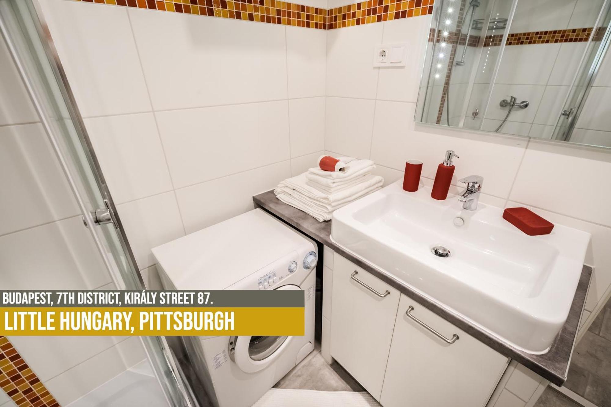 Little Americas Kiraly Street Apartments ブダペスト エクステリア 写真