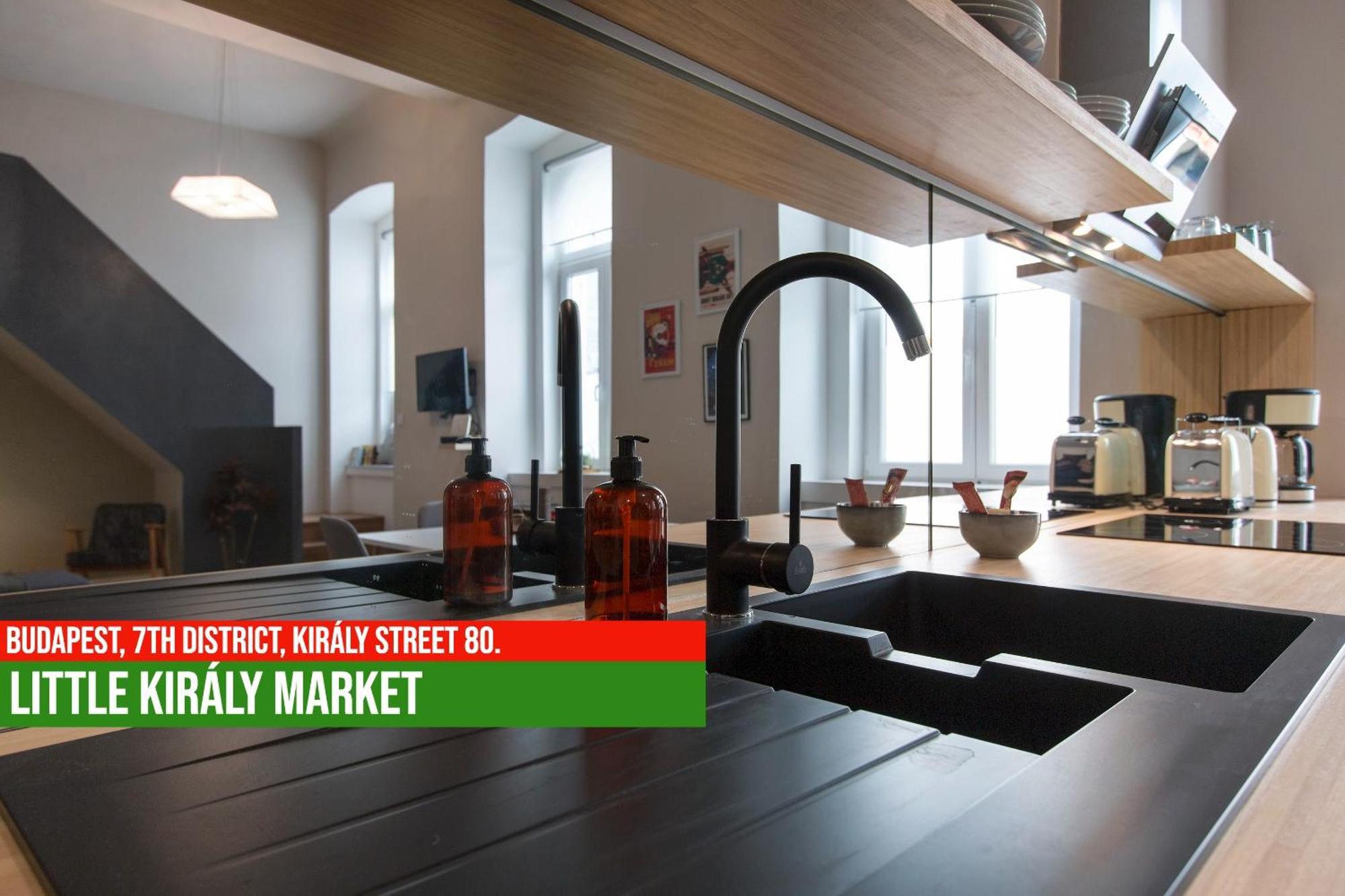 Little Americas Kiraly Street Apartments ブダペスト エクステリア 写真
